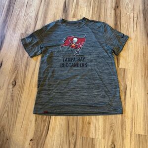Nike Heather Gray Tampa Bay Buccaneers Short Sleeve Tee